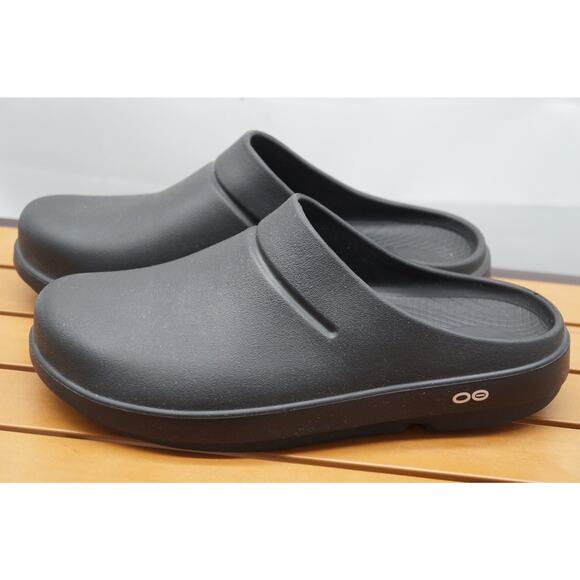 Oofos OOcloogs Black Clogs Recovery Shoes Slip On Men’s Size 9 / Women’s Size 11 - Picture 1 of 11